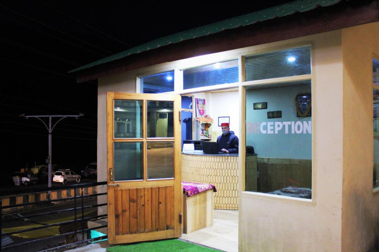 Hotel New Royal Manali (Himachal Pradesh) Ngoại thất bức ảnh